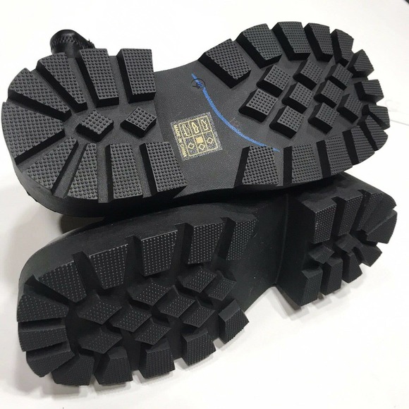 Wednesday Adams Style Boots Size 9 Black Stretch Pull Up Zip Up Chunky Boots - Picture 11 of 12